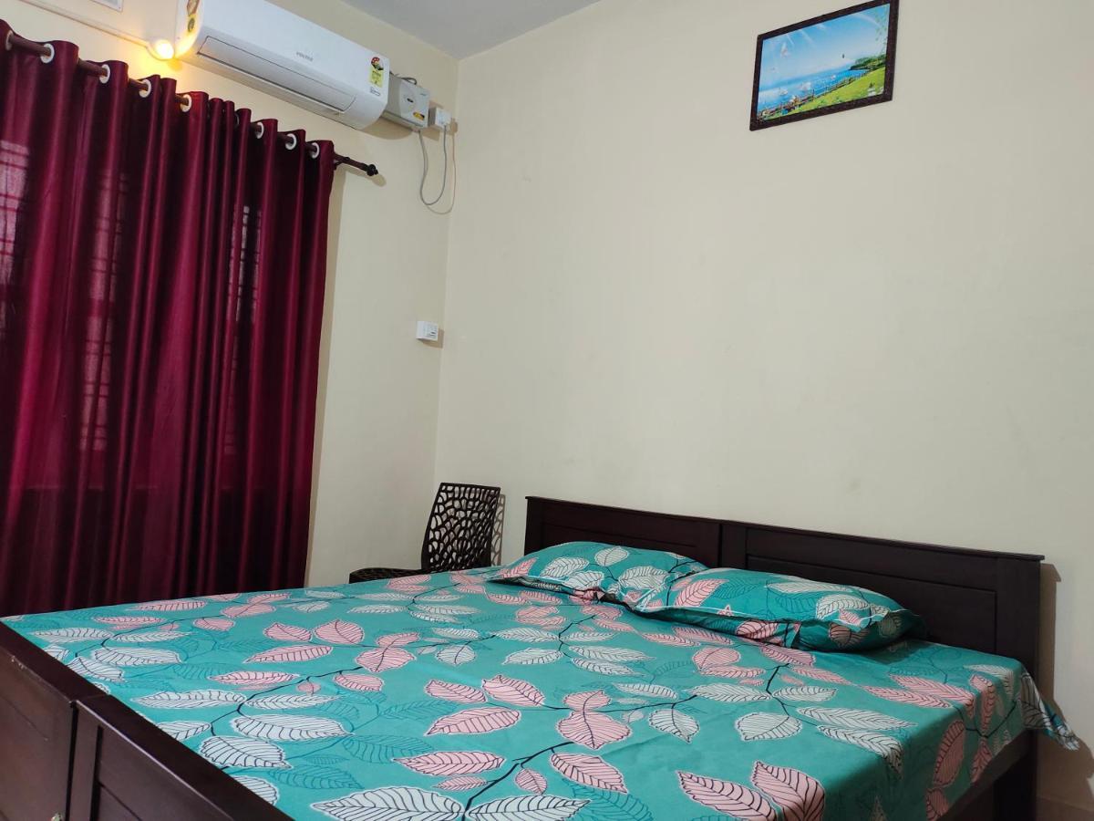 Готель Malabar Residency Perintalmanna Номер фото